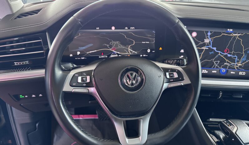 Volkswagen Touareg R Line Pano Luft Virtual ACC Matrix 21 Zoll voll