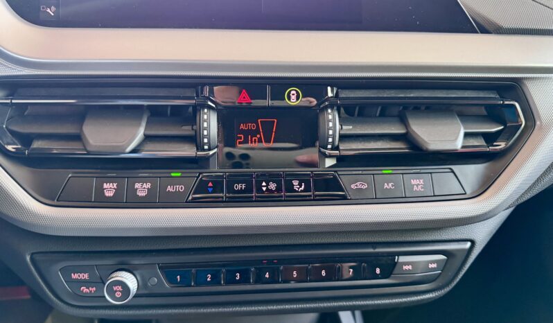 BMW 116d Advantage F40 Navi PDC Mehrwertsteuer 16 Zoll voll