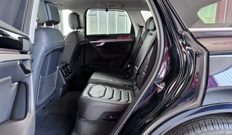 Volkswagen Touareg R Line Pano Luft Virtual ACC Matrix 21 Zoll voll
