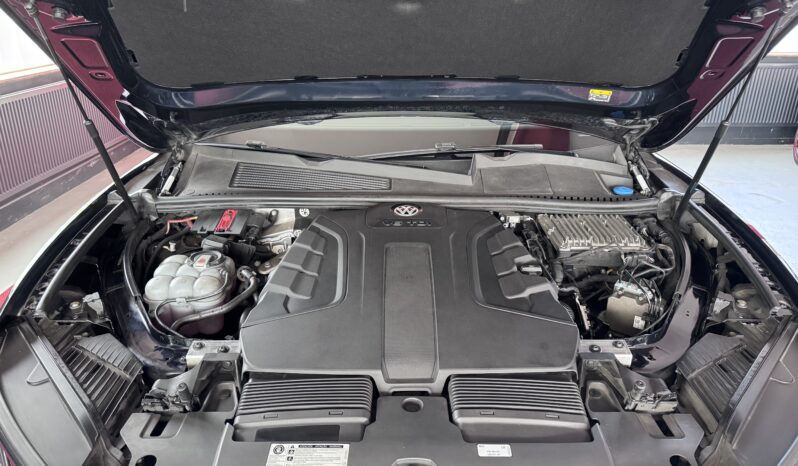 Volkswagen Touareg R Line Pano Luft Virtual ACC Matrix 21 Zoll voll
