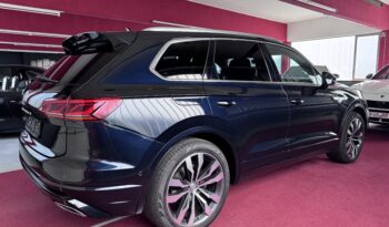 Volkswagen Touareg R Line Pano Luft Virtual ACC Matrix 21 Zoll voll