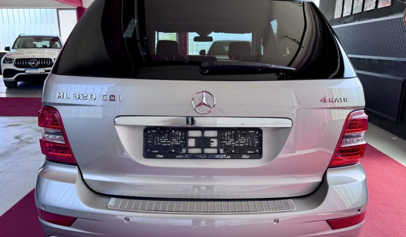 Mercedes-Benz ML 320 CDI 4Matic Sportpaket AHK Kamera Glasdach voll