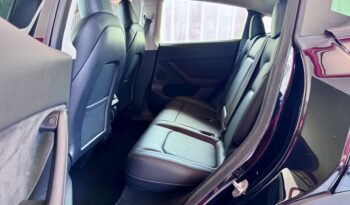 Tesla Model Y Long Range Dual AWD Schwarz Steuer voll