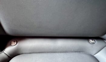 Tesla Model Y Long Range Dual AWD Schwarz Steuer voll