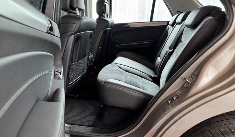 MERCEDES-BENZ ML 320 CDI Mopf 4 Matic AHK Kamera Airmatic Sportpaket voll
