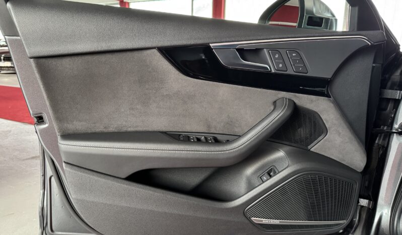 AUDI S4 Avant 3.0 TFSI Pano Virtual Matrix ACC B&O 19 Zoll voll