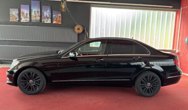 Mercedes-Benz C 300 CDI 4Matic Standheizung Memory ILS Keyless voll
