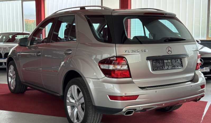 MERCEDES-BENZ ML 320 CDI Mopf 4 Matic AHK Kamera Airmatic Sportpaket voll