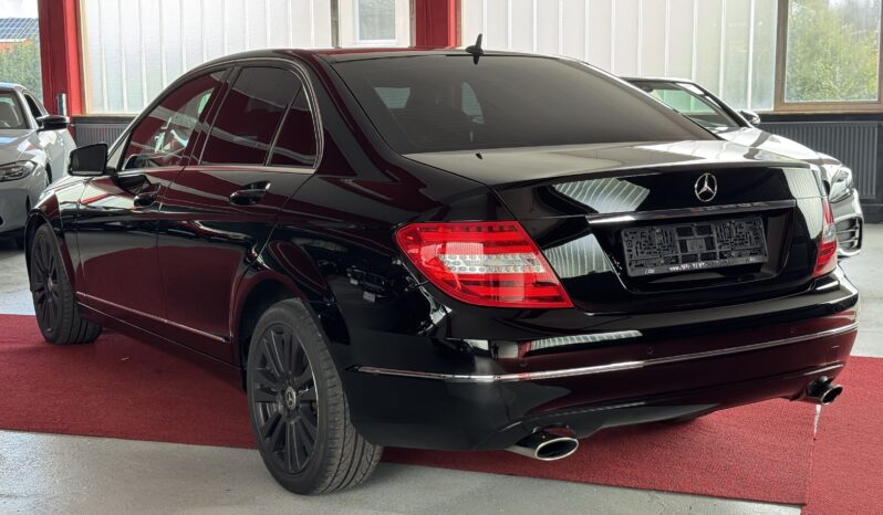 Mercedes-Benz C 300 CDI 4Matic Standheizung Memory ILS Keyless voll