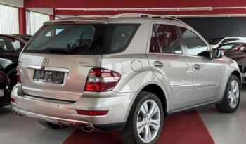 MERCEDES-BENZ ML 320 CDI Mopf 4 Matic AHK Kamera Airmatic Sportpaket voll