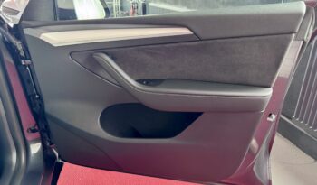 TESLA Model Y Long Range Dual AWD AHK 20 Zoll Steuer voll