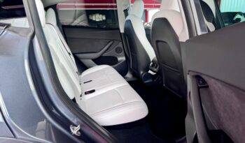 TESLA Model Y Long Range Dual AWD AHK 20 Zoll Steuer voll