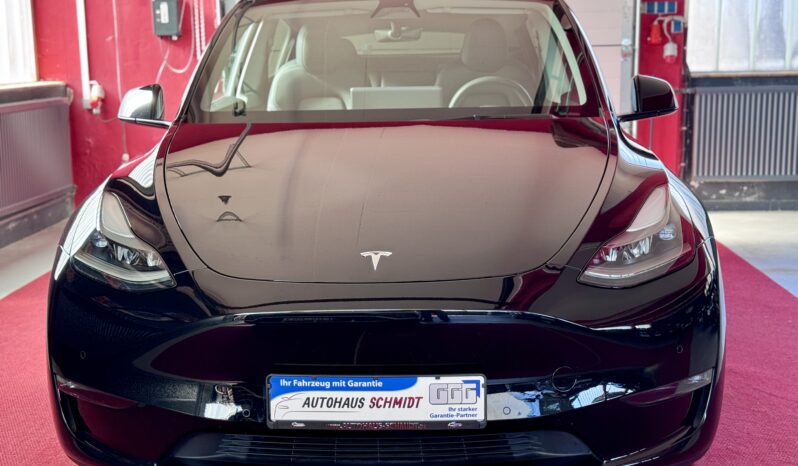 TESLA Model Y Performance Dual AWD All Black Steuer 21 Zoll voll