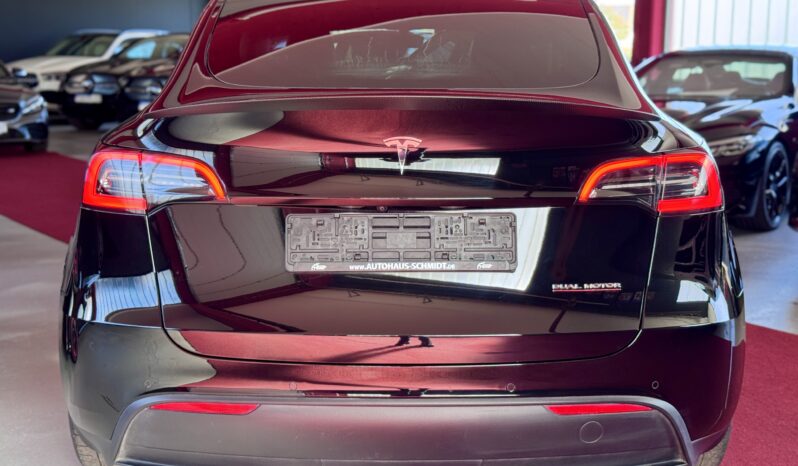 TESLA Model Y Performance Dual AWD All Black Steuer 21 Zoll voll